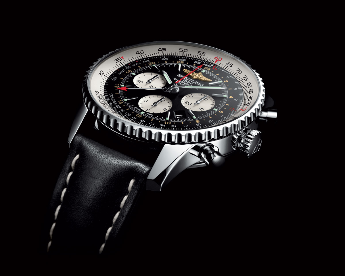 Side of Breitling Navitimer 01 46mm watch for pilots 02